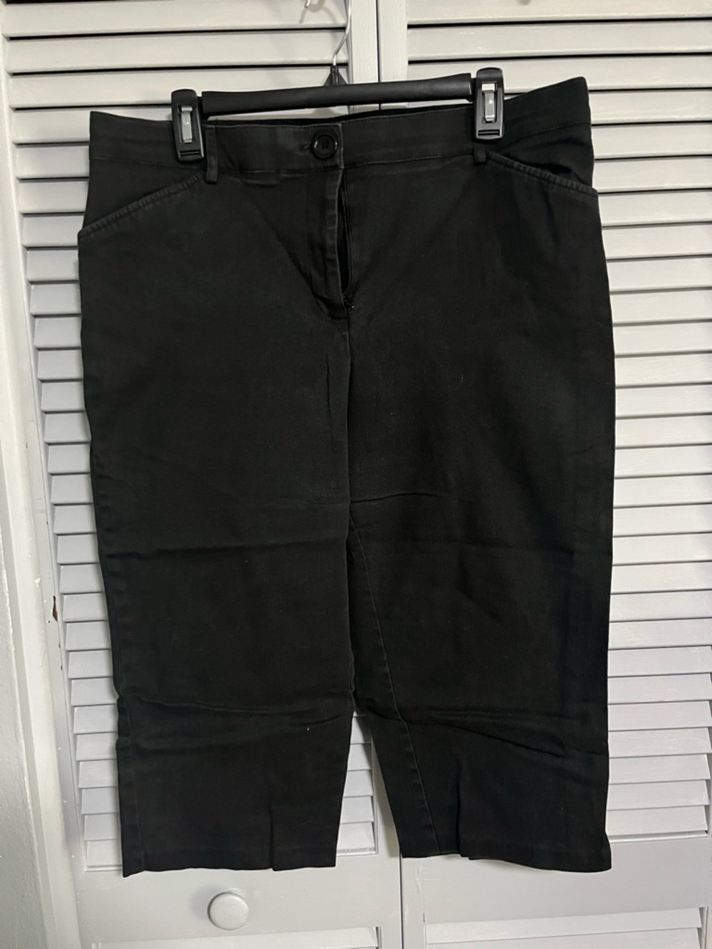 Counterparts Black Cropped Stretch Capri Jeans